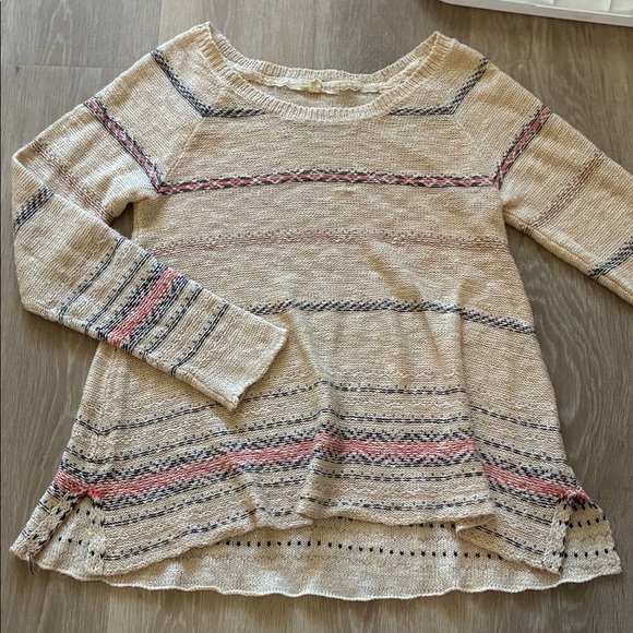 Sweaters - Women's Beige Patterned Top
